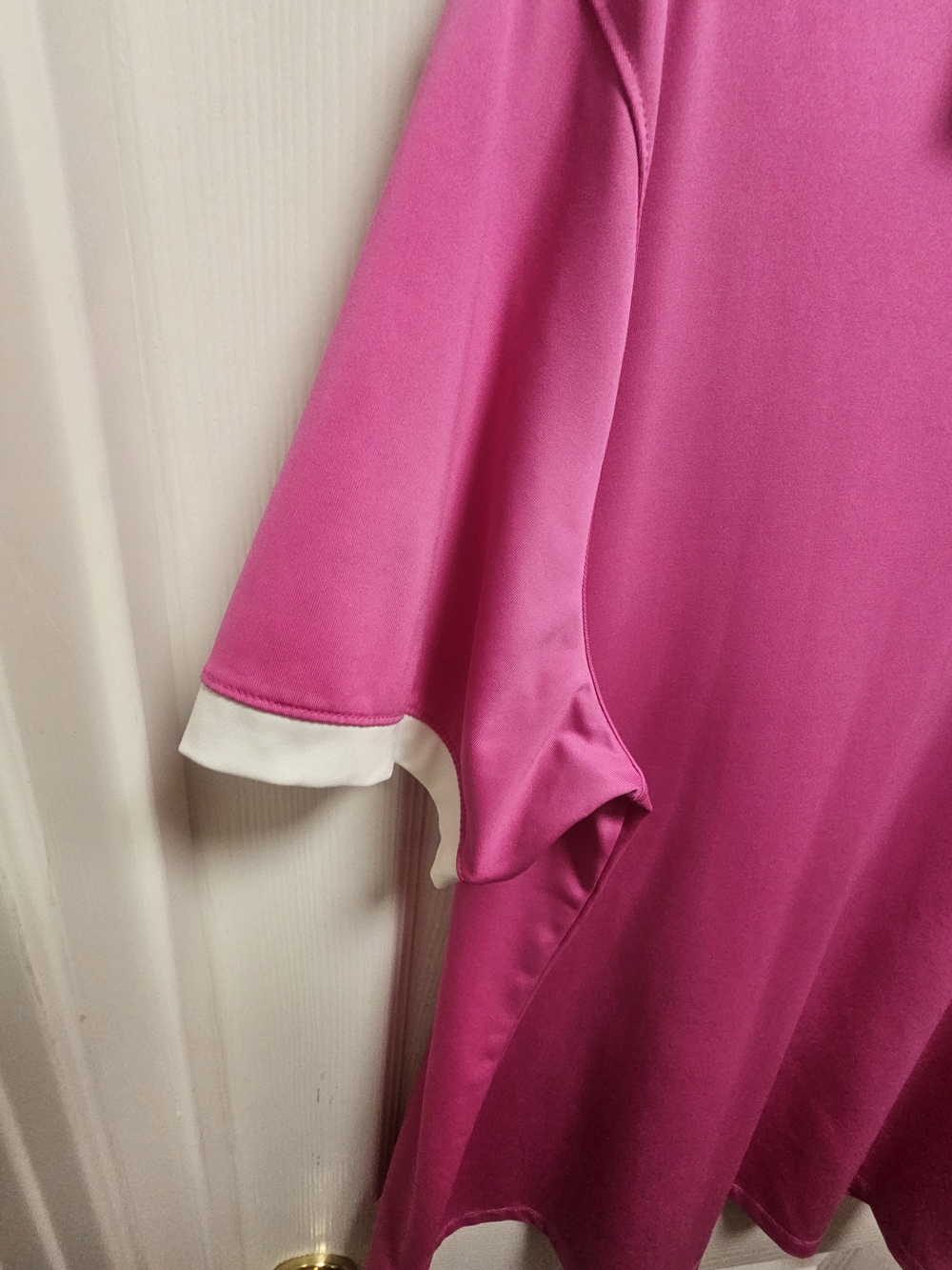 Nike Men’s Bright Pink Polo with White Trim - Picture 7 of 10
